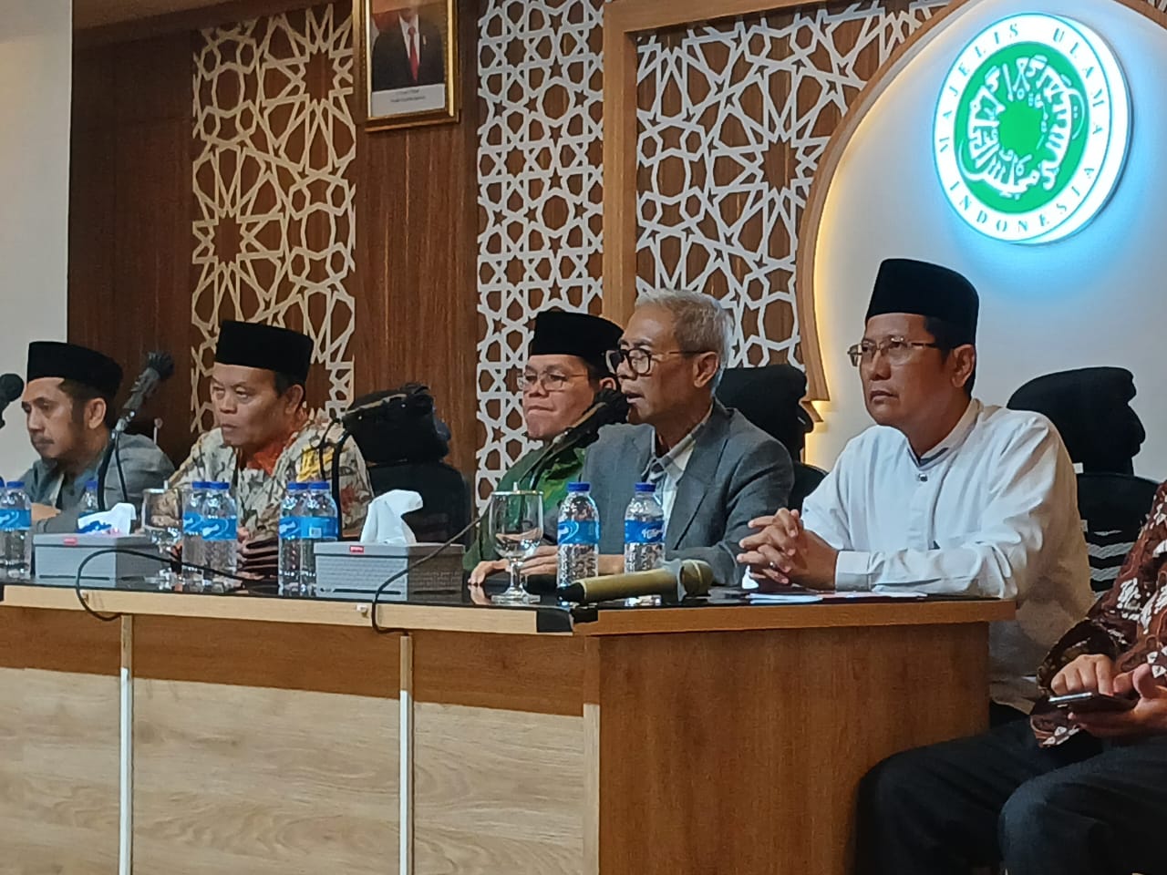 MUI Serukan Aksi Akbar Bela Palestina Pada 5 November, Umat Lintas Agama akan Padati Monas MUI Serukan Aksi Akbar Bela Palestina Pada 5 November, Umat Lintas Agama akan Padati Monas