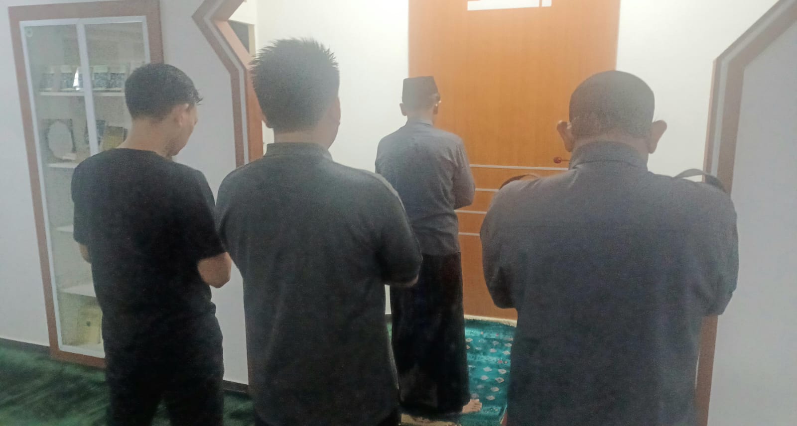 Salah Membaca Surat Al Fatihah ketika Sholat, Apakah Sholatnya Sah? Salah Membaca Surat Al Fatihah ketika Sholat, Apakah Sholatnya Sah?