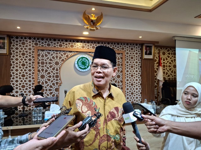 Buya Anwar Abbas Launching Buku di Milad ke-70, Ini Pandangan Sekjen MUI Buya Anwar Abbas Launching Buku di Milad ke-70, Ini Pandangan Sekjen MUI