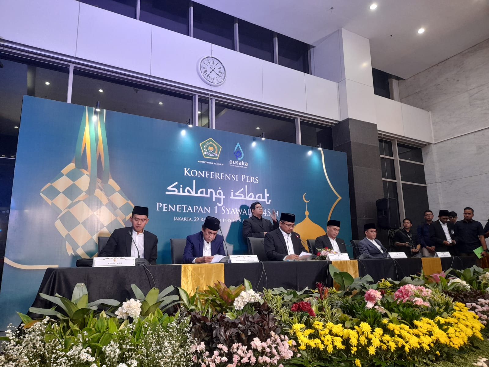 Pemerintah Tetapkan 1 Syawal 1445 H Jatuh Pada Rabu 10 April 2024 Pemerintah Tetapkan 1 Syawal 1445 H Jatuh Pada Rabu 10 April 2024