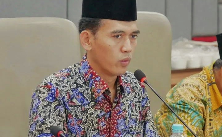 Jelang Puncak Haji, Prof Niam Imbau Jamaah Patuhi Jadwal Lempar Jumrah Ketika di Mina Jelang Puncak Haji, Prof Niam Imbau Jamaah Patuhi Jadwal Lempar Jumrah Ketika di Mina