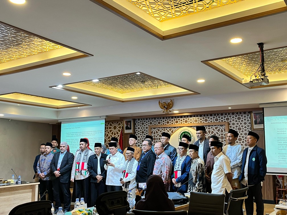 Tujuh Poin Pernyataan Bersama MUI dengan Organisasi Lintas Agama Terkait Kondisi Palestina Terkini Tujuh Poin Pernyataan Bersama MUI dengan Organisasi Lintas Agama Terkait Kondisi Palestina Terkini
