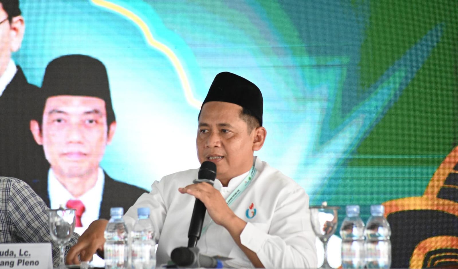 Komisi Fatwa MUI Ingatkan Bahaya Konsumsi Haram Hasil Judi Online Komisi Fatwa MUI Ingatkan Bahaya Konsumsi Haram Hasil Judi Online