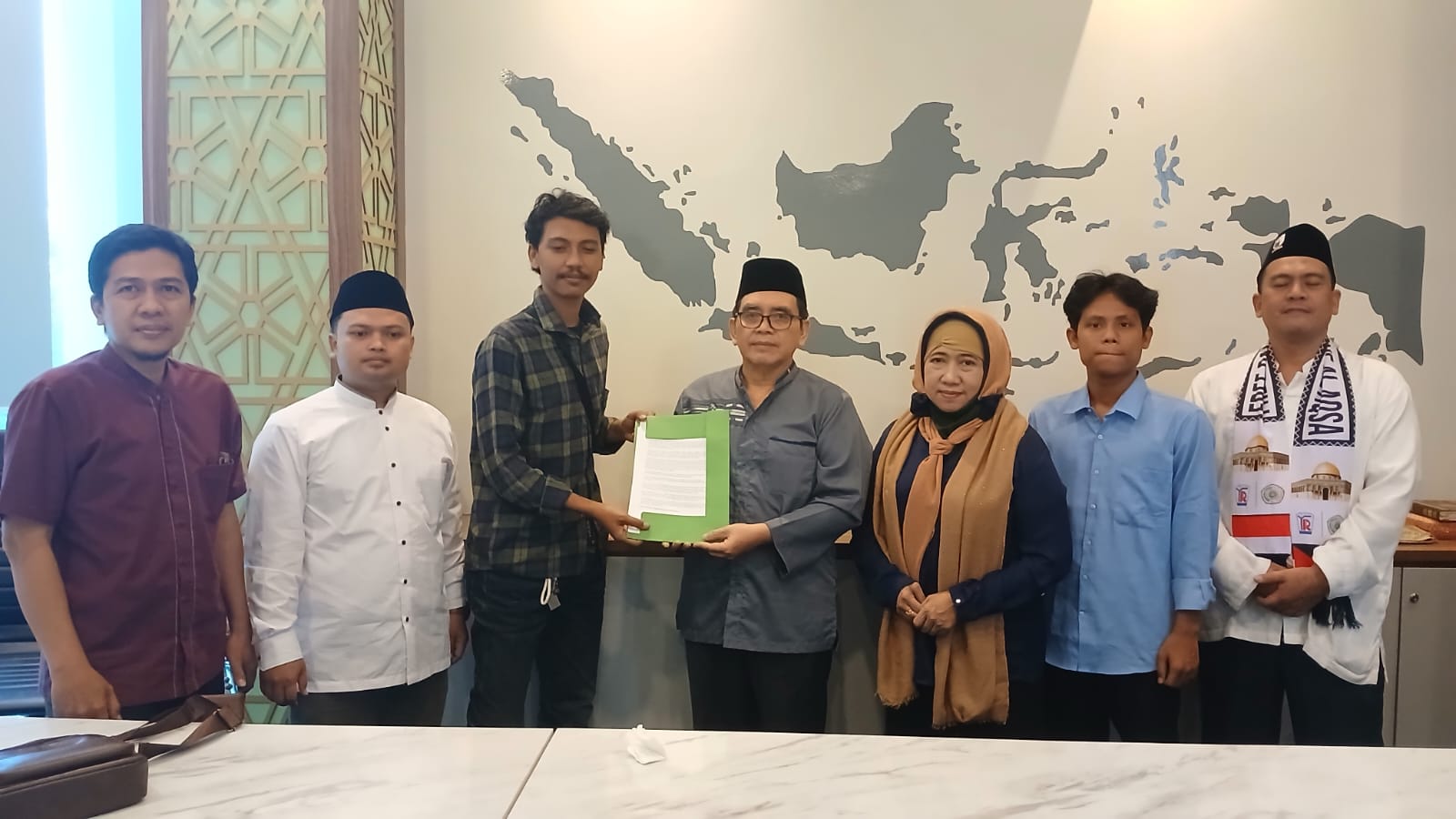 Ditemui SMURP, MUI: Perjuangkan Palestina dengan Sosmed dan Koordinasi Ditemui SMURP, MUI: Perjuangkan Palestina dengan Sosmed dan Koordinasi